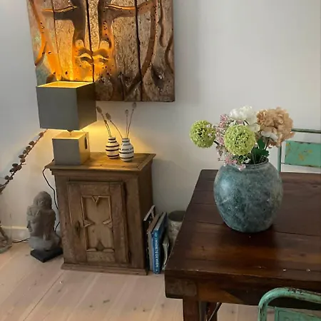 Townhouse With Two Cuddly Cats In The Center Of Elsingore Close To And Hamlets Castle